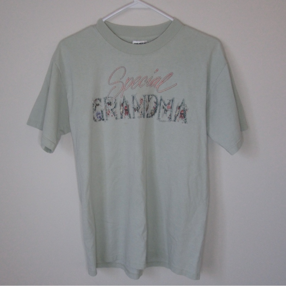 Unique “Special Grandma” detail on a pastel mint green retro t-shirt!